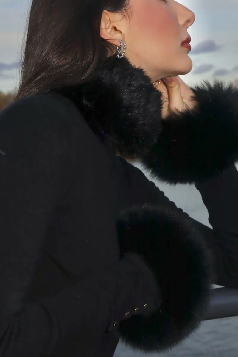 Real fur collar and cuffs in black